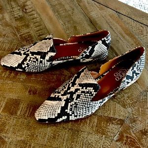Black and white reptile flats - never worn!